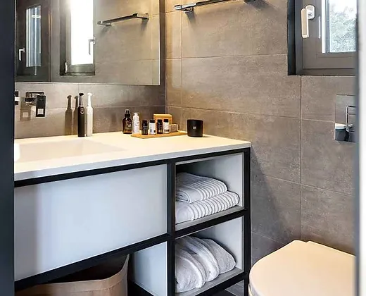 40 Fuß großes, umgebautes, bewohnbares Containerstudio – Bild 3